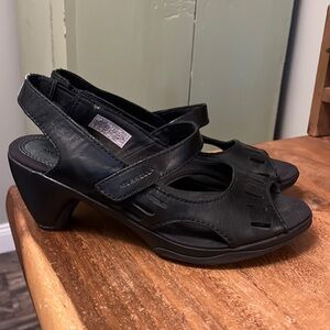 Merrell • Open Toe • Heeled • Pumps